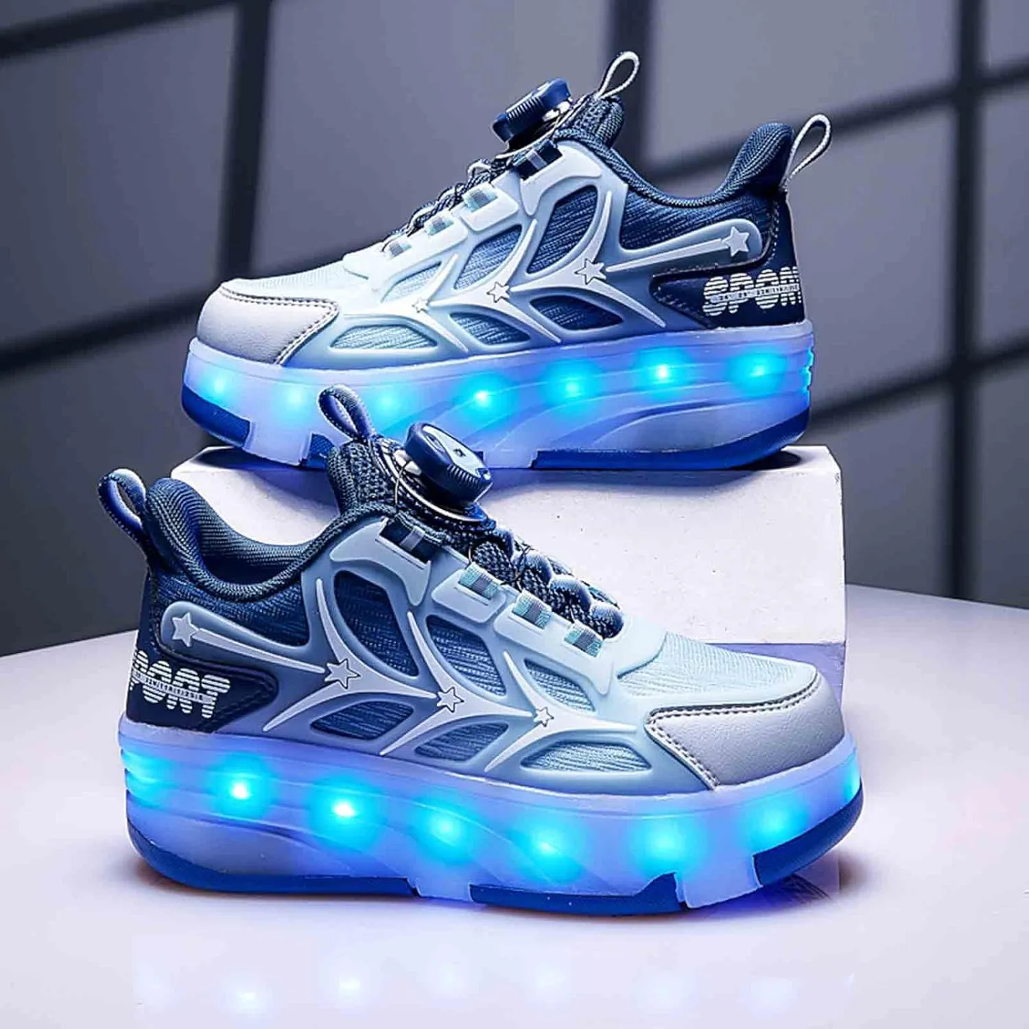 16 LED Light Up Kids Roller Skate Shoes with 4 Wheel, Sneakers for Boys Girls Birthday Thanksgiving Christmas Day