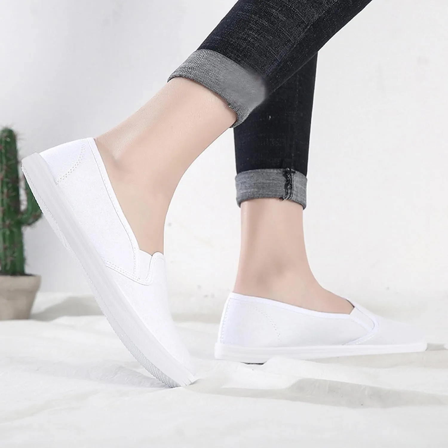 Barefoot Shoes Women Slip on Loafers for Women 2024 Comfortable Dressy Slip onLightweight Breathable Christmas Tennis Shoes for Men Running Shoes for Women