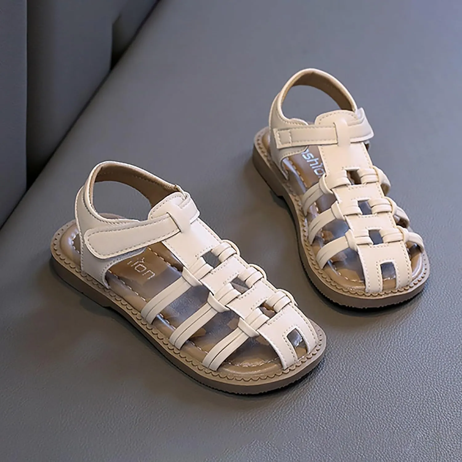 Boys Girls Sandals Open Toe Breathable Non-Slip Flat Summer Beach Lightweight Slip On Sandals For Toddler