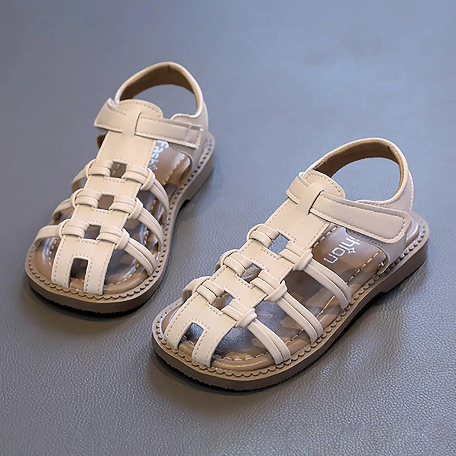 Boys Girls Sandals Open Toe Breathable Non-Slip Flat Summer Beach Lightweight Slip On Sandals For Toddler