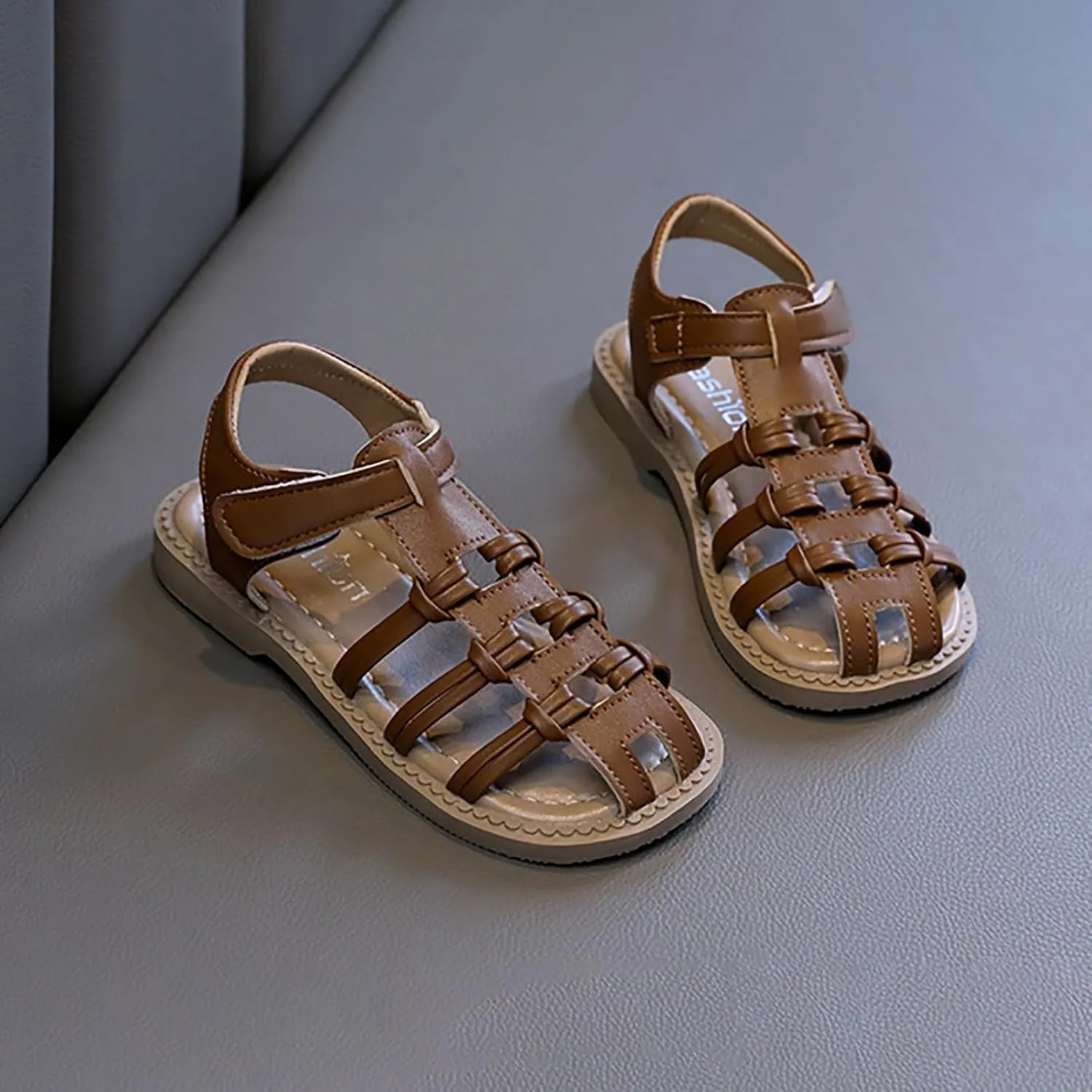 Boys Girls Sandals Open Toe Breathable Non-Slip Flat Summer Beach Lightweight Slip On Sandals For Toddler