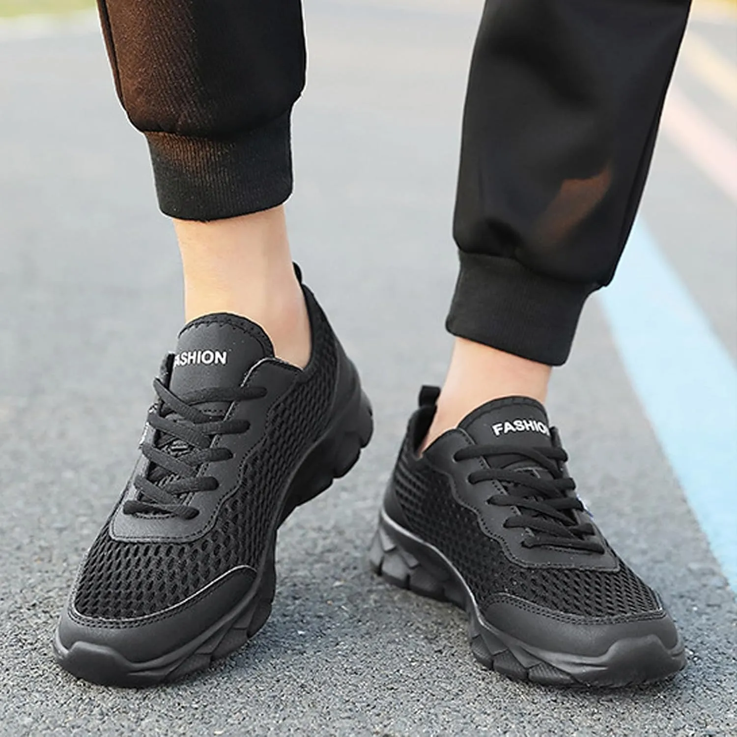 Breathable Mesh Men's Lace-Up Running Shoes Lightweight Comfortable Sneakers with Durable Outsole for Gym, Walking & Casual Use Fahionable Large Size Casual Sneakers Men