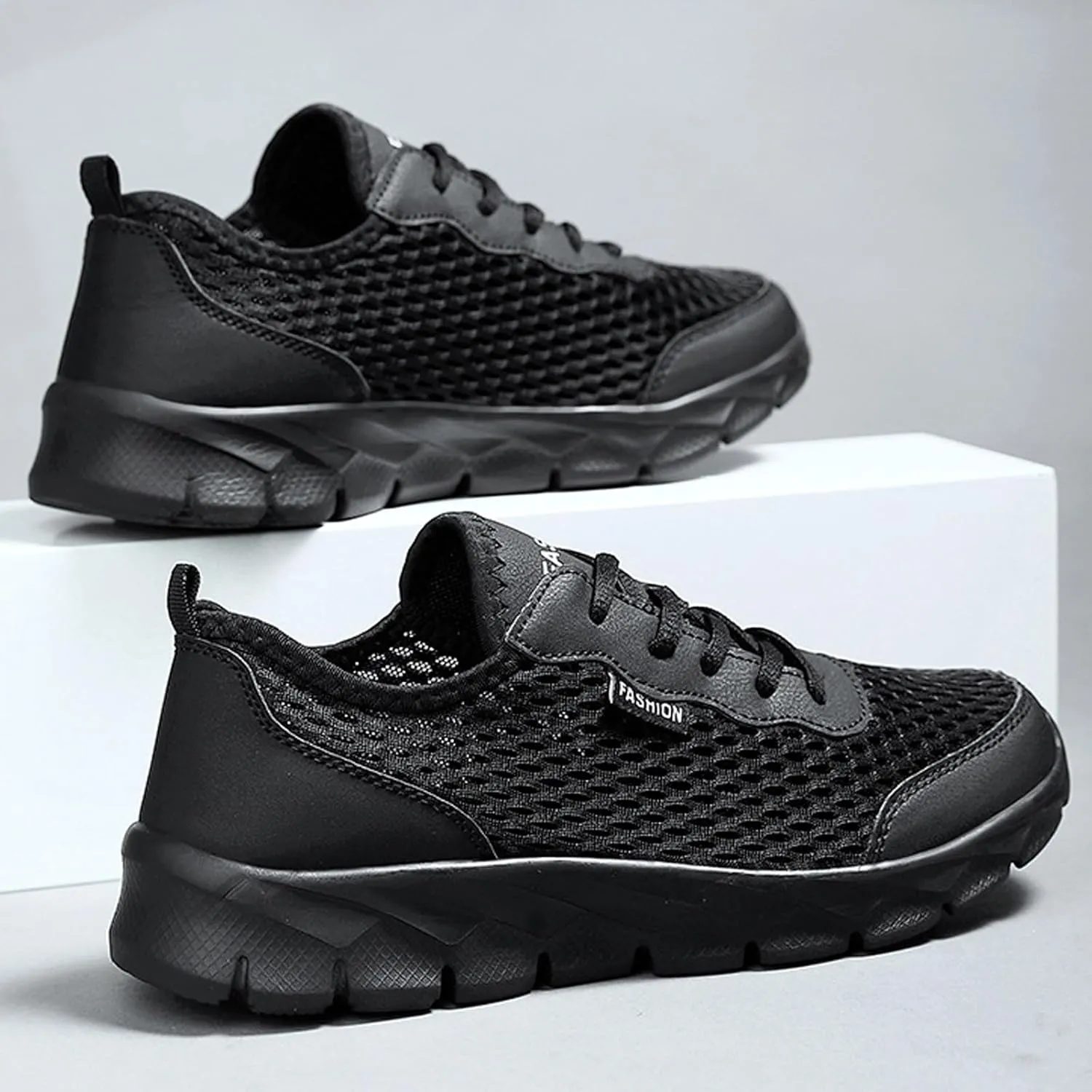 Breathable Mesh Men's Lace-Up Running Shoes Lightweight Comfortable Sneakers with Durable Outsole for Gym, Walking & Casual Use Fahionable Large Size Casual Sneakers Men