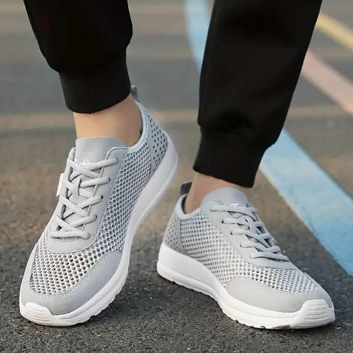 Breathable Mesh Men's Lace-Up Shoes Lightweight Comfortable Sneakers for Athletic Training, Jogging & Casual Outdoor Activities Summer Spring Fashionalbe Footwear for Men