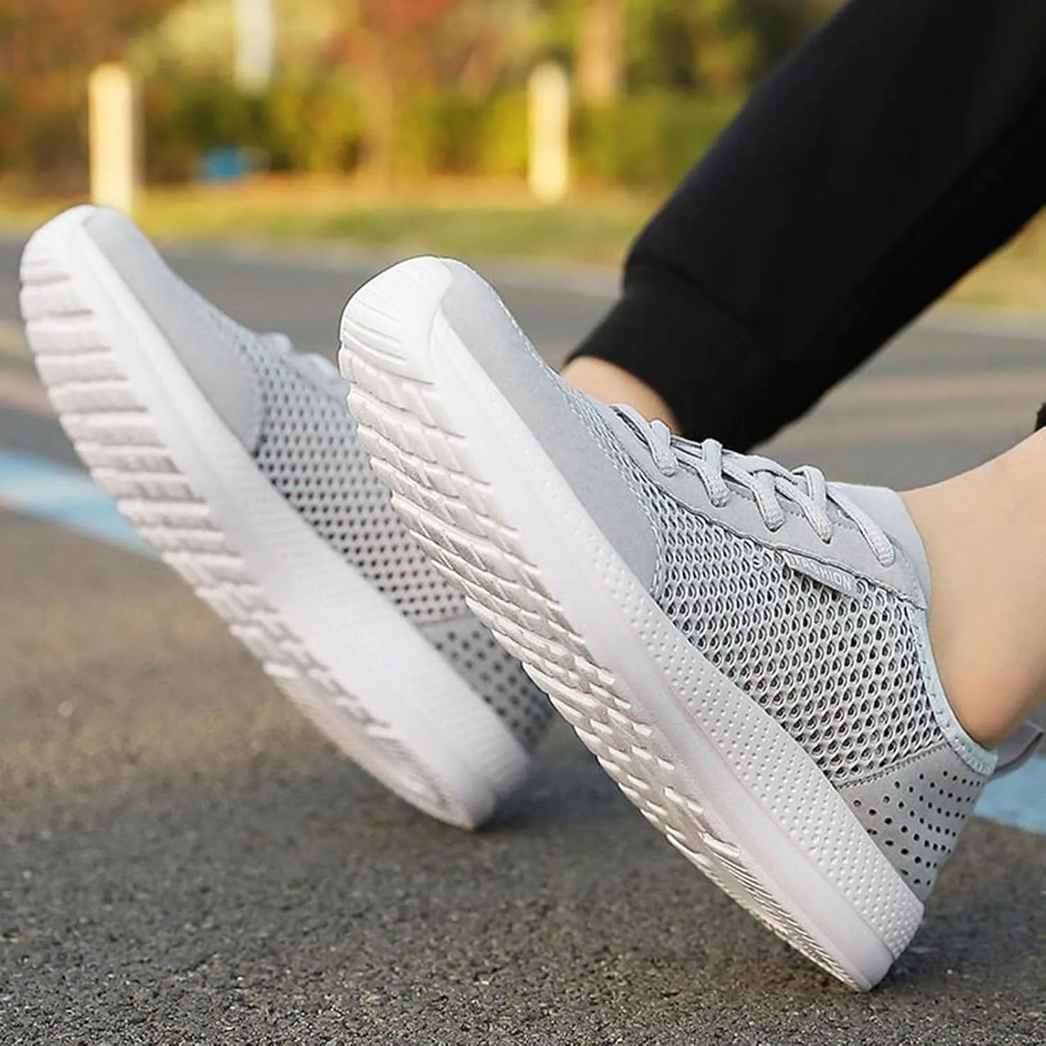 Breathable Mesh Men's Lace-Up Shoes Lightweight Comfortable Sneakers for Athletic Training, Jogging & Casual Outdoor Activities Summer Spring Fashionalbe Footwear for Men