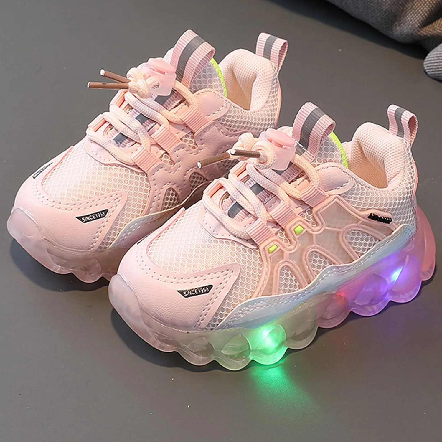 Fashion Light On LED Baby Shoes Breathable Soft Sole Slip-on Athletic Sneakers Toddler Cool Toddler Girl Shoes Size 4