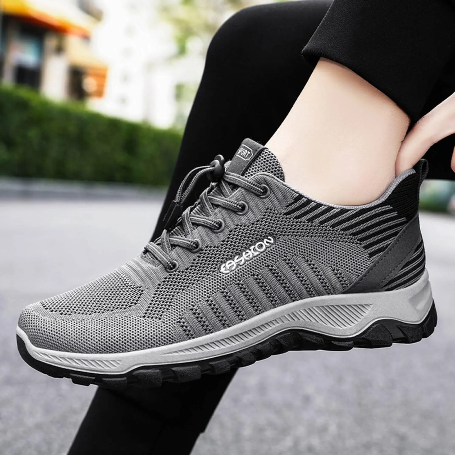 Fashion Summer Men Sports Shoes Flat Soft Sole Non Slip Elastic Lace Up Mesh Breathable Men's Leather Sneaker