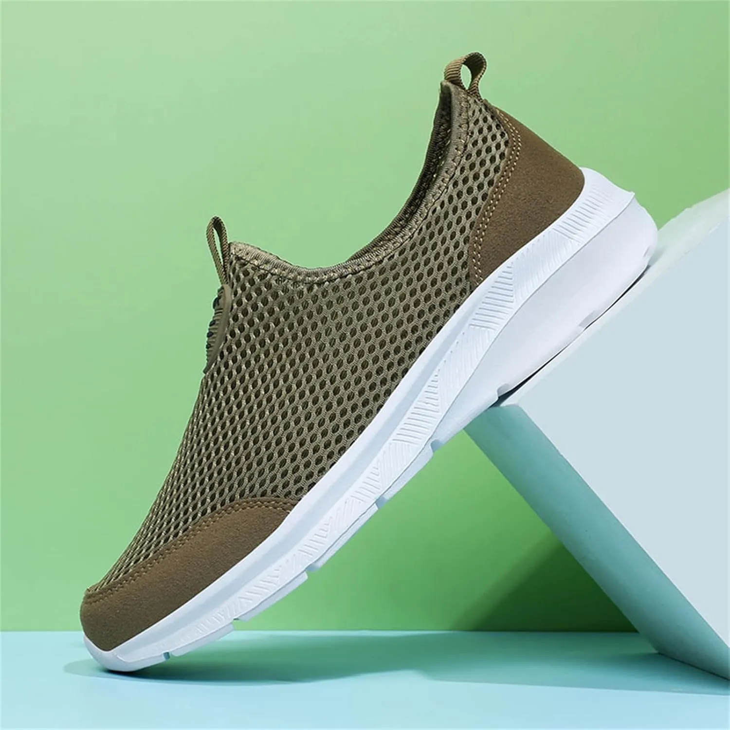 Fashion Summer Shoes Men Ultra Breathable Mesh Slip on Lightweight Casual Flat Non Slip Shoes Sneaker for Men Daily Work Outdoor Indoor Workout with Arch Support