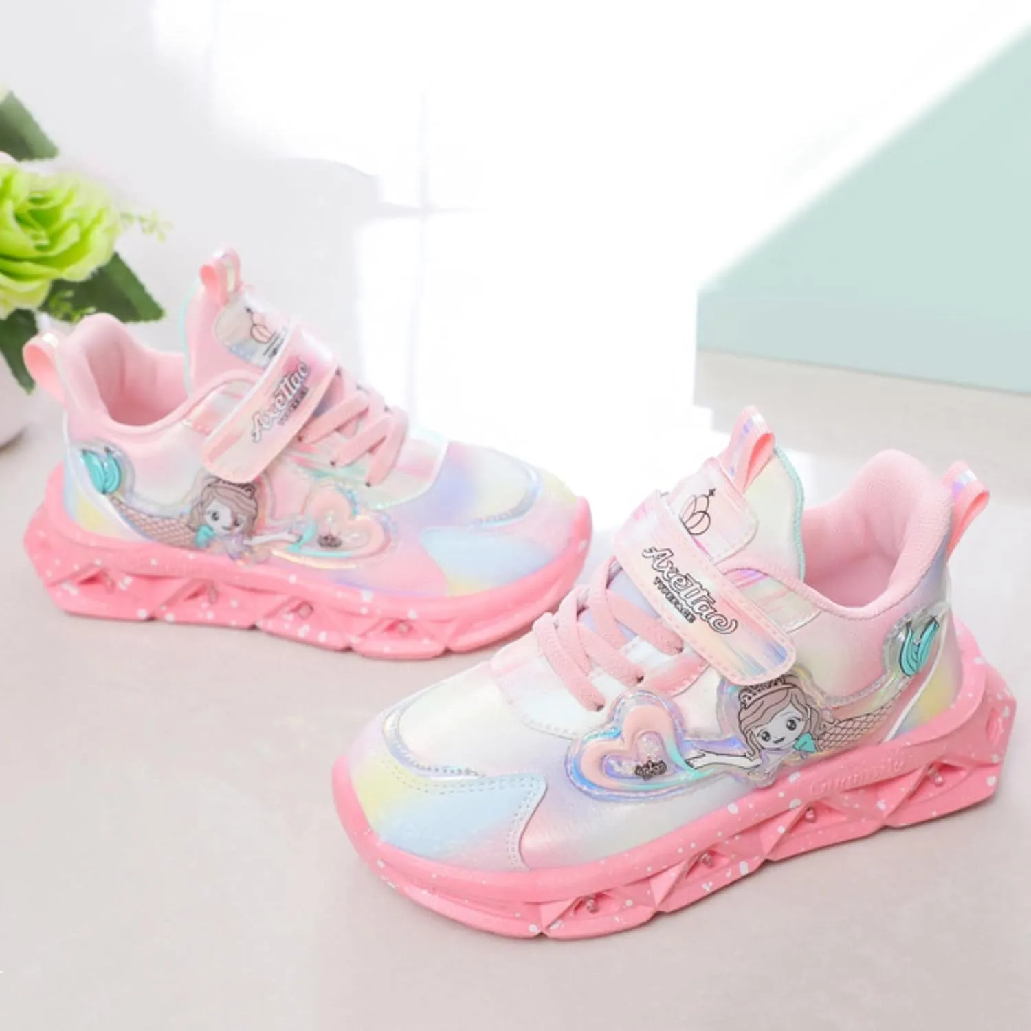 Girls Flat Sneakers Slip On Light-Up ermaid Shoes Breathable Mesh Boots Lightweight Running Shoes