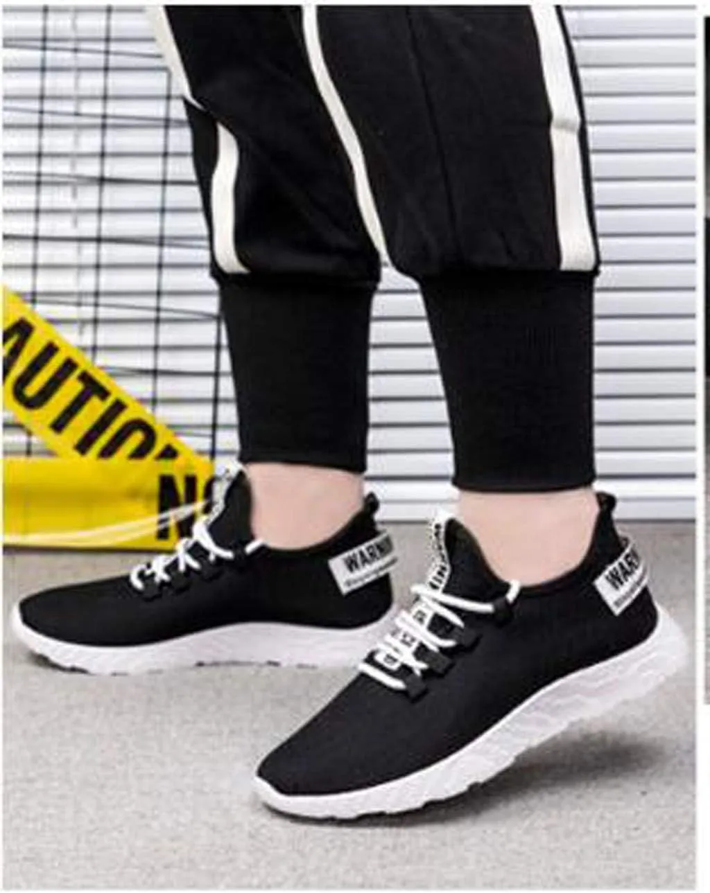 Mens Casual Lace-Up Sneakers Breathable Mesh Ultra Lightweight Comfortable Walking Shoes with Soft Memory Foam & Non Slip Rubber Sole for City Commuting Leisure Tourist Shoes