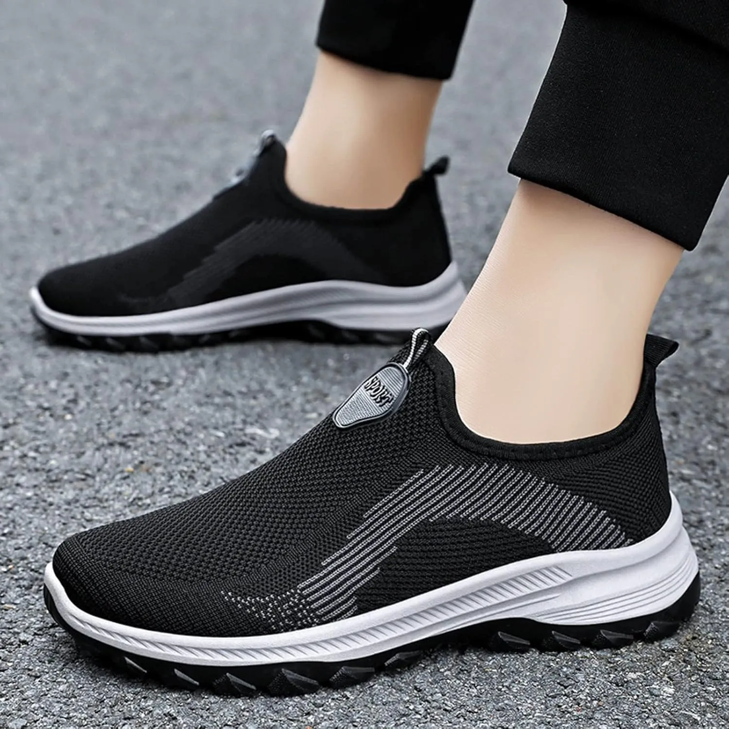 Men's Slip on Running Shoes Breathable Mesh Lightweight Comfortable Athletic Sneakers for Gym Training & Casual Walking Fashion Men Mountaineering Casual Sport Daily Work Shoes