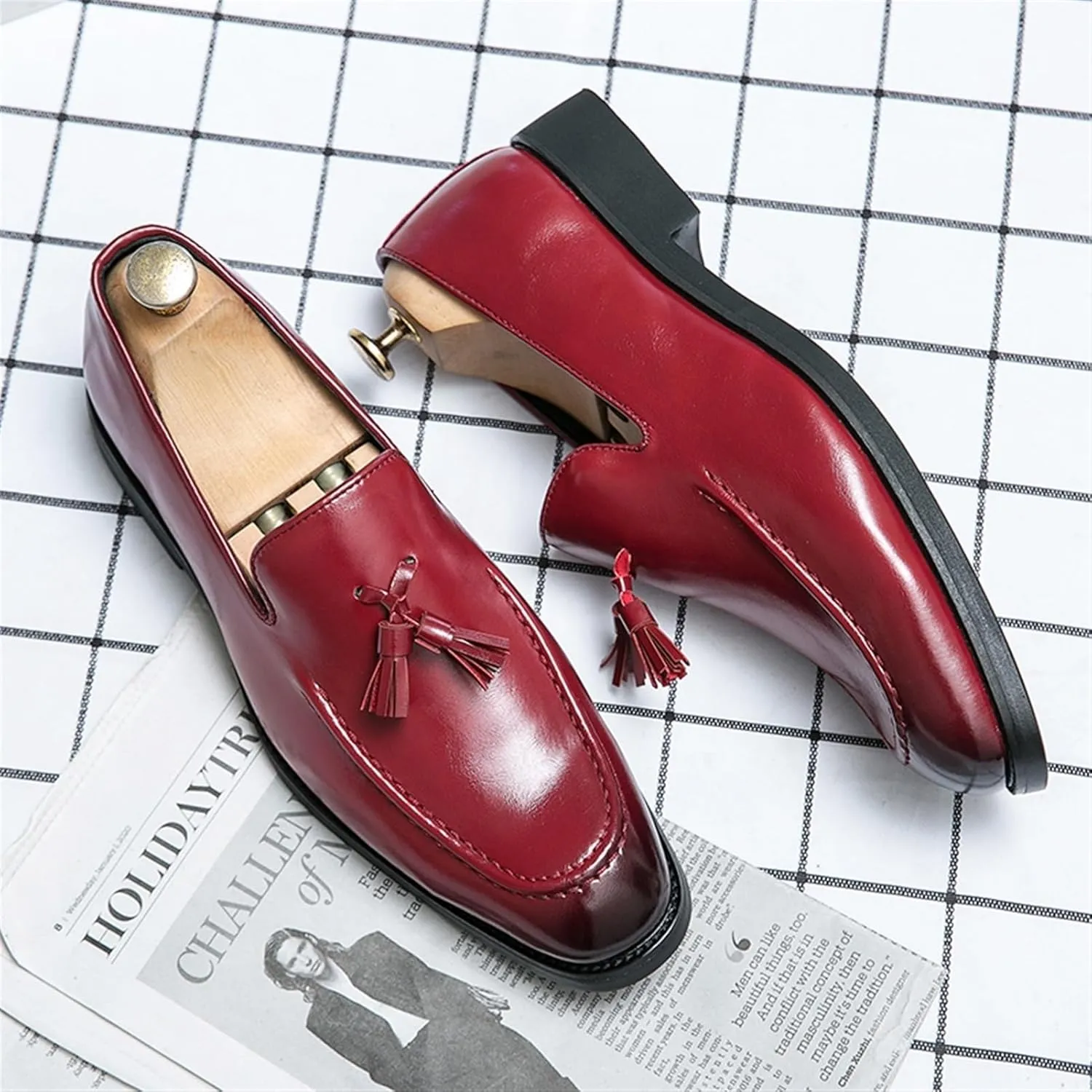 Men's Tassel Loafers – Breathable Vegan Leather, Burnished Toe, Slip-Resistant, Flat Heel, Comfortable Casual Slip-Ons for Outdoor & Everyday Wear