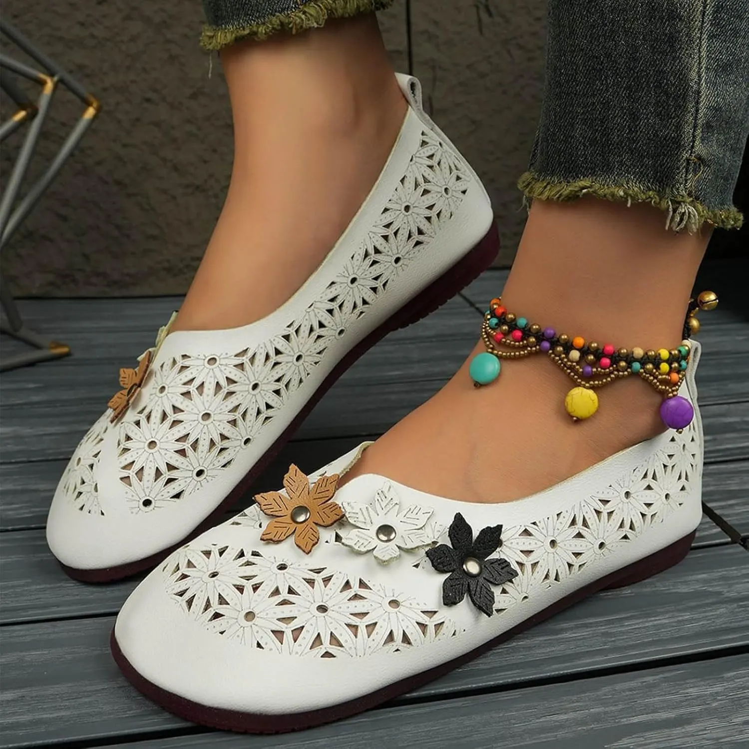 Women Ethnic Style Loafer Shoes Slip On Soft Walking Flat Shoe Summer Casual Hollow Sandals Breathable Shallow Flats