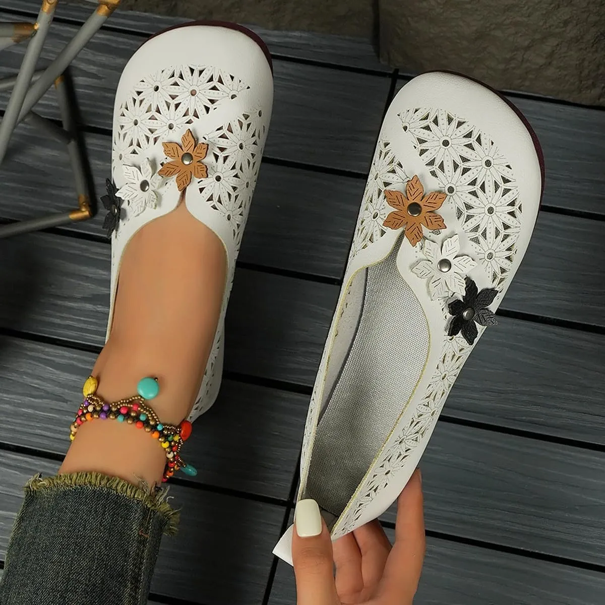 Women Ethnic Style Loafer Shoes Slip On Soft Walking Flat Shoe Summer Casual Hollow Sandals Breathable Shallow Flats