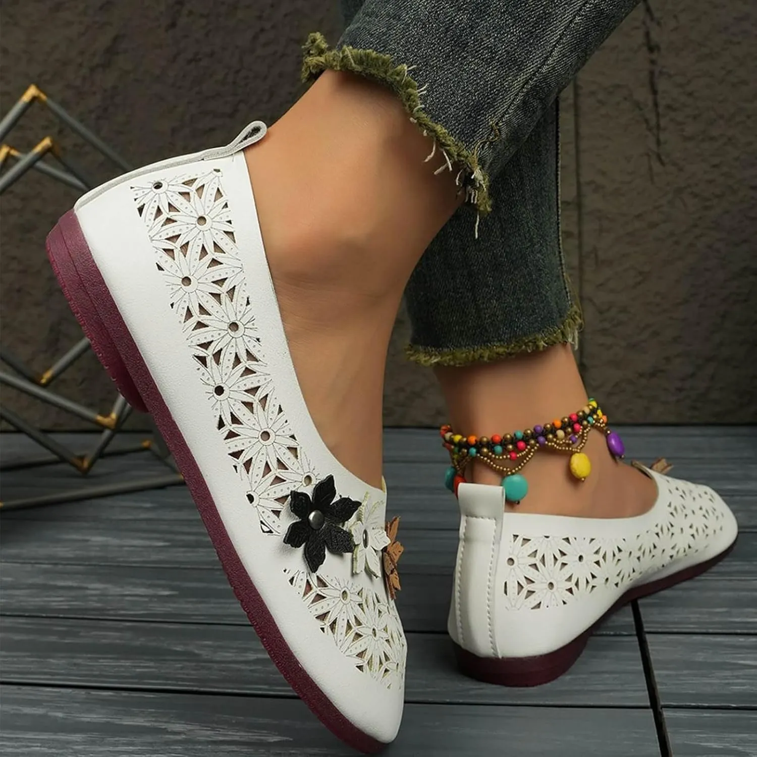 Women Ethnic Style Loafer Shoes Slip On Soft Walking Flat Shoe Summer Casual Hollow Sandals Breathable Shallow Flats