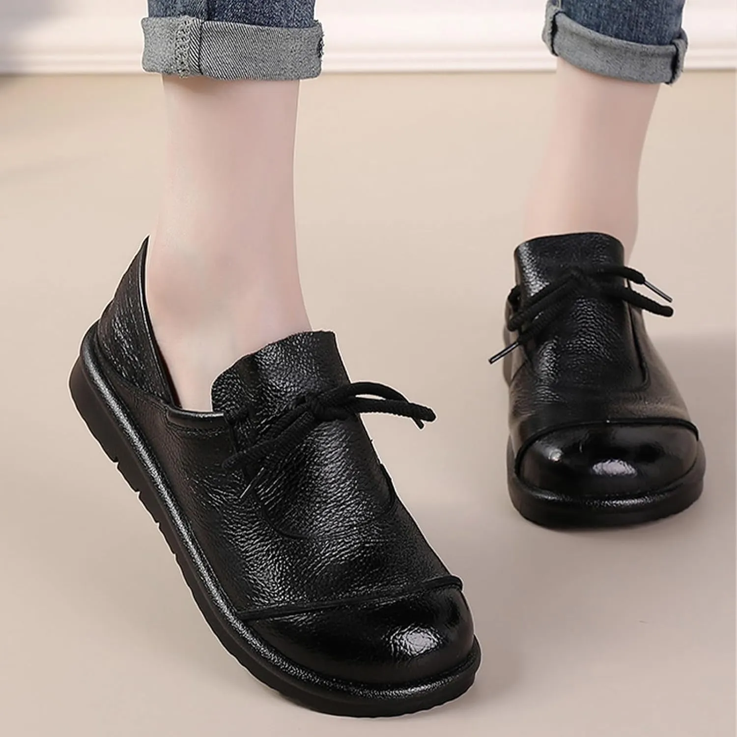 Women's Genuine Leather Slip-Ons Loafers Classic Wide Round Toe Soft Bottom Business Office Formal Loafers Lightweight Non-Slip Nurse Mom Walking Shoes
