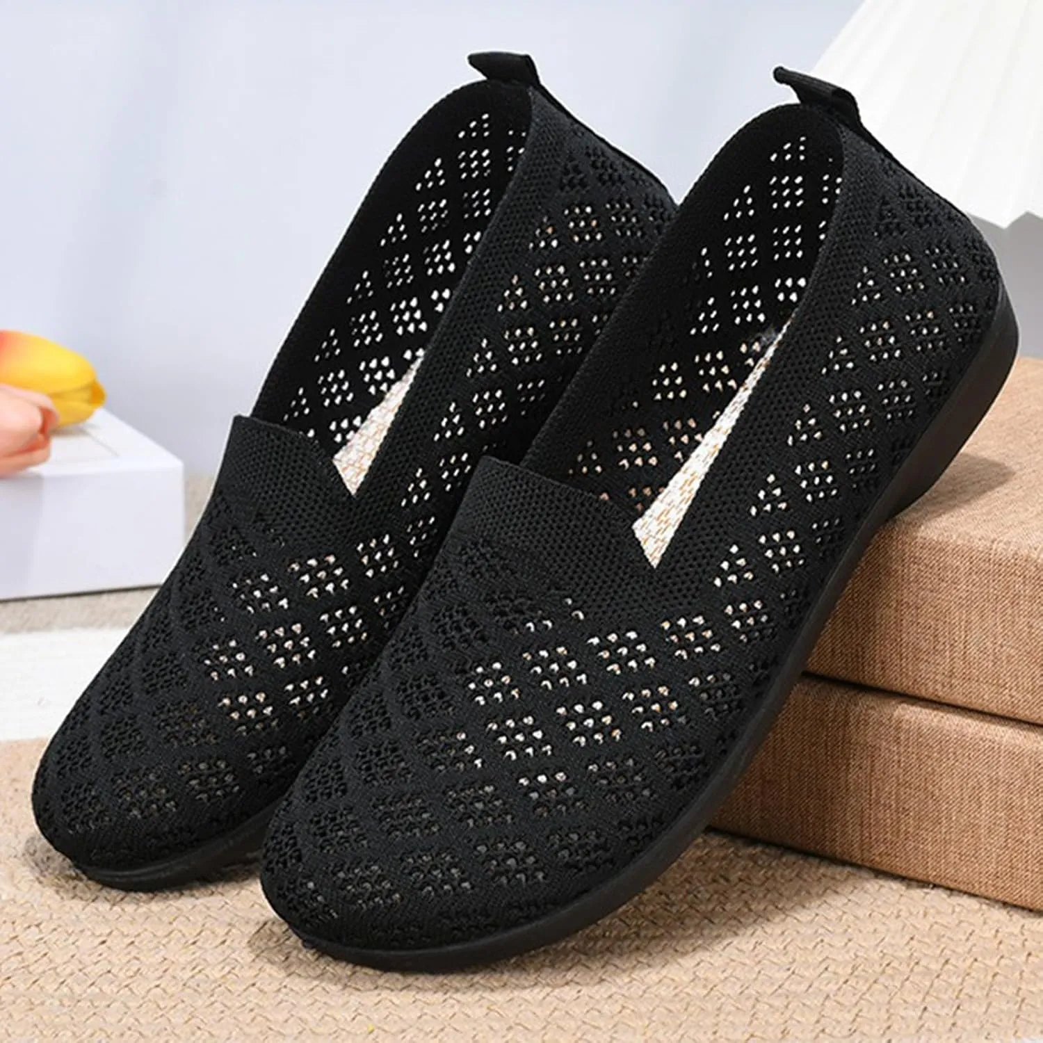 Women's Mesh Flats Wide Width Mesh Breathable Casual Sneaker Knit Slip on Walking Shoes Comfortable Non Slip Running Shoes