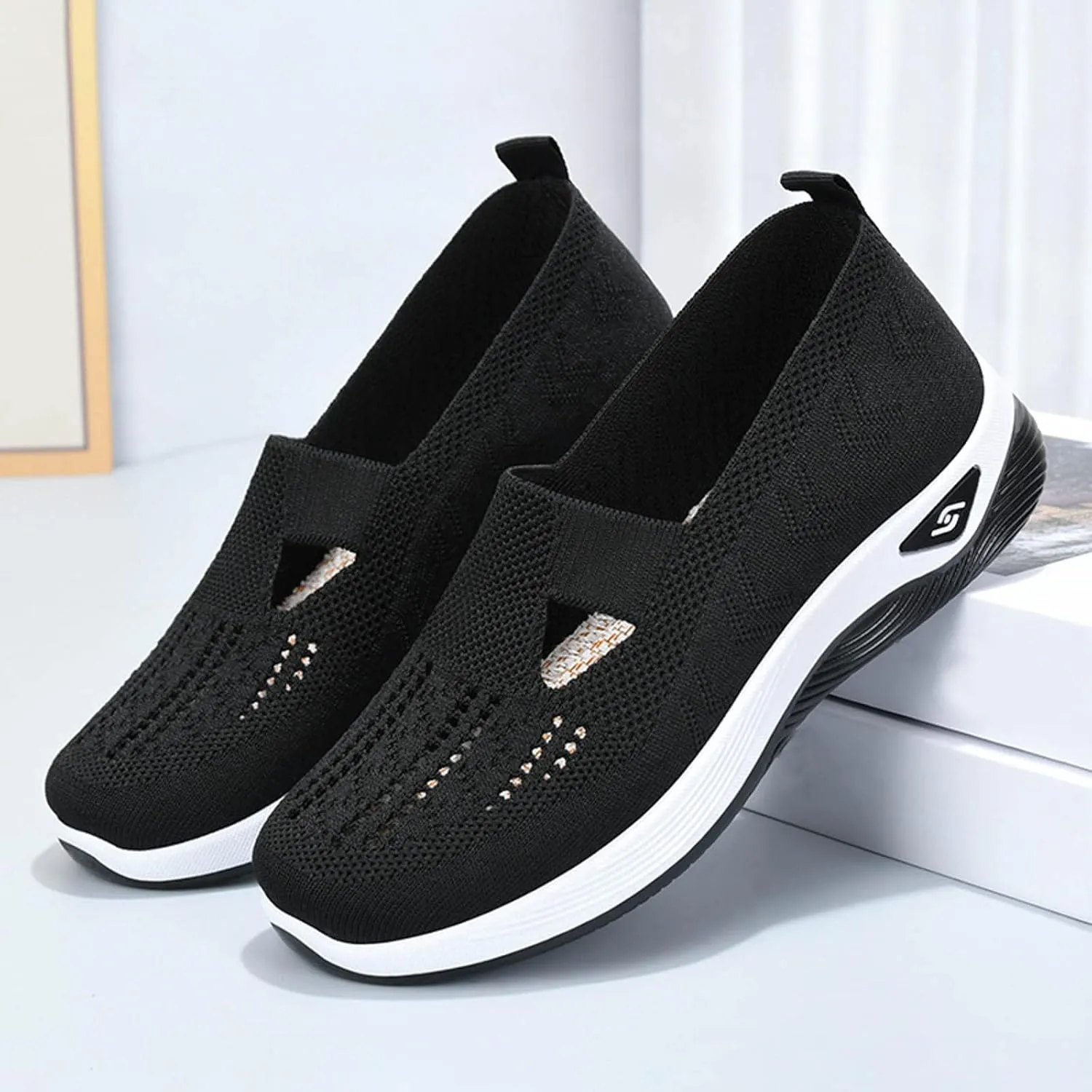 Women's Slip on Sneakers Orthopedic Walking Shoes Lightweight Comfortable Running Shoes Anti-Slip Mesh Shoes Sneakers