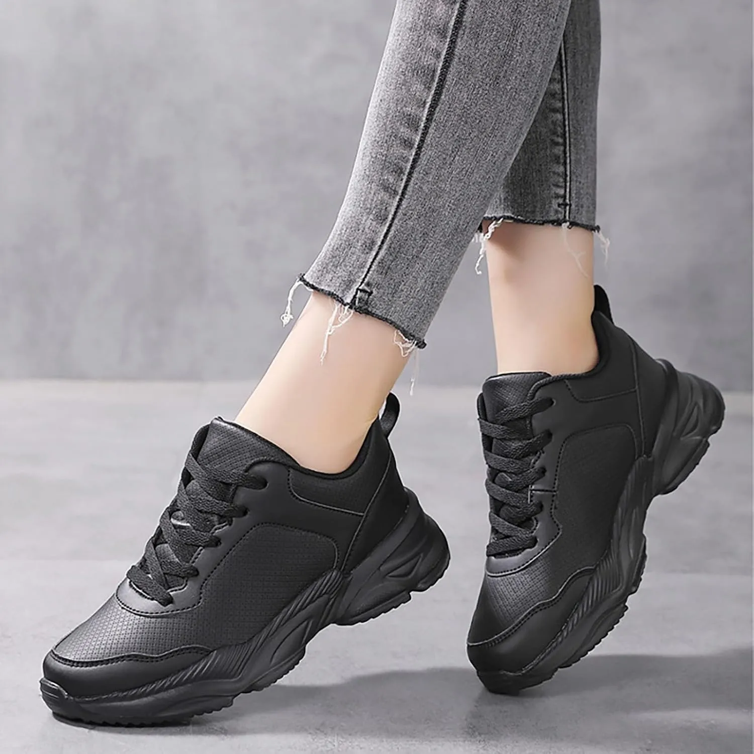 Womens Slip On Sneakers with Arch Support Business Casual Shoes Women Womens White Tennis Shoes Slip on Non Slip Low Top Casual Womens Loafers Men's Sneakers