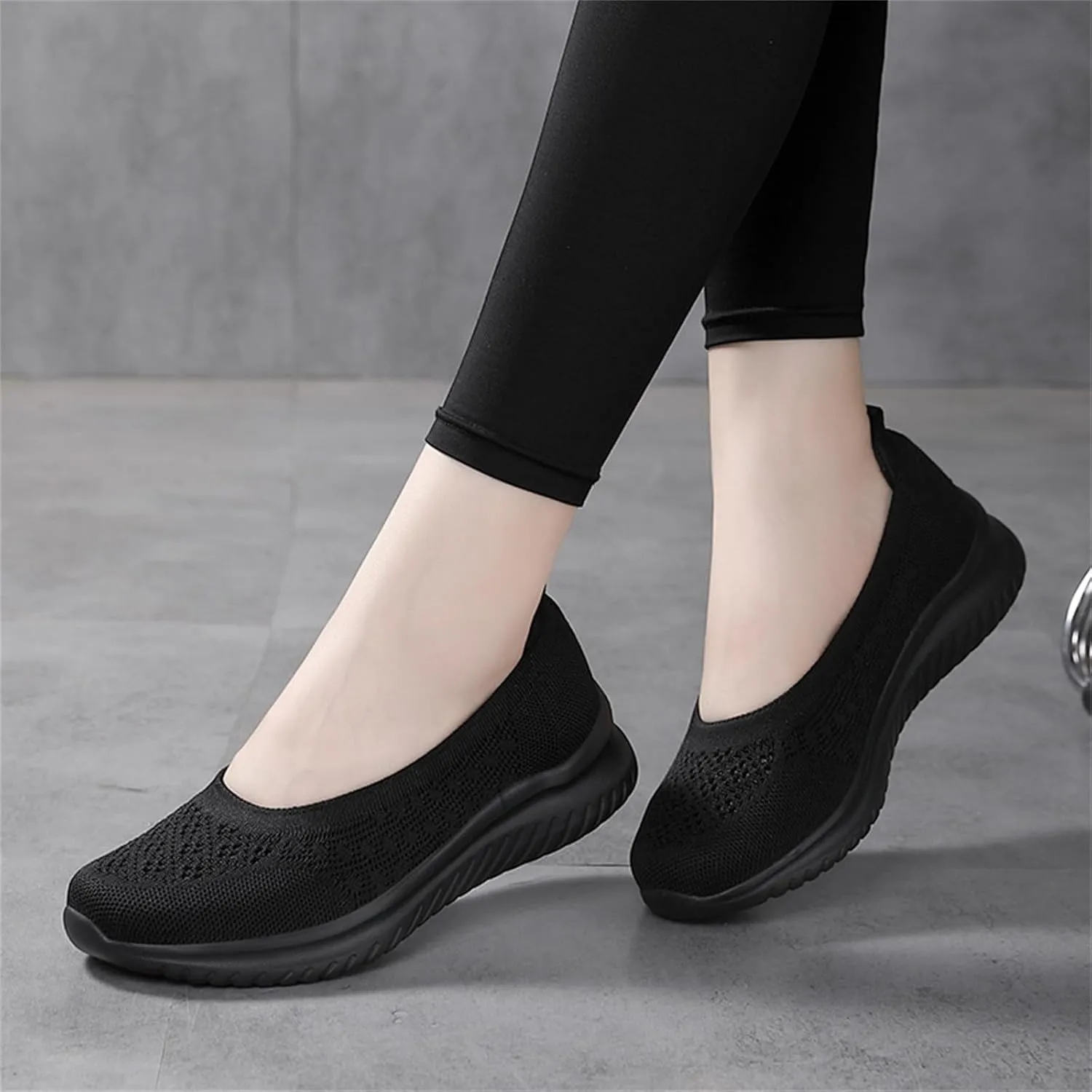 Womens Woven Breathable Sneakers Solid Color Slip-in Casual Soft Walking Running Shoes Comfortable Tennis Shoes Flat Bottom Non Slip Summer Spring Ladies Shoe